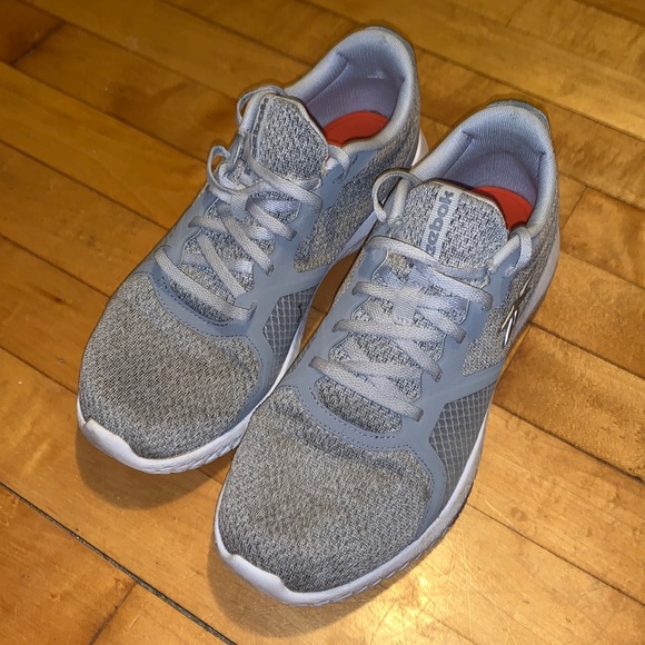 Reebok - Picture 2 of 7